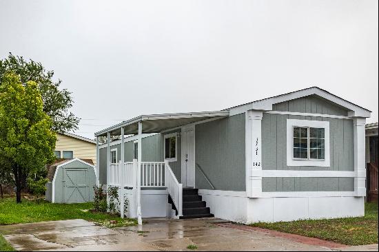 Newly Remodeled Manufactured Home!