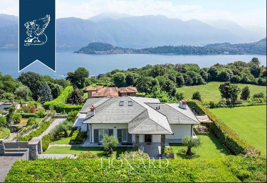 In Griante, among the most exclusive areas of Tremezzina in the splendid setting of Lake C