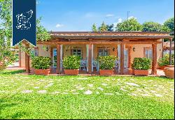 Renovated farmhouse with olive grove and vineyard for sale in the province of Pisa