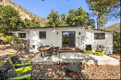 Adorable Cottage in Ojai