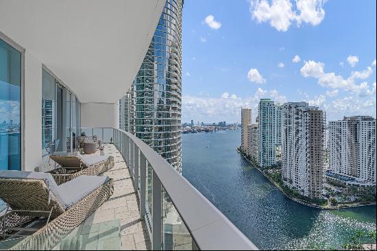 200 Biscayne Boulevard Way, #3208, Miami, FL