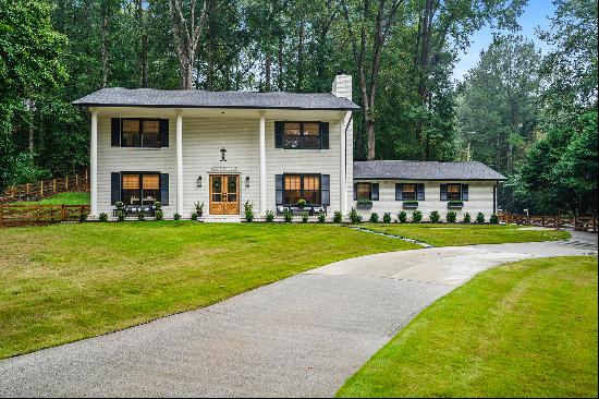 Beautifully Renovated Roswell Home Blends Contemporary Style with Classic Charm