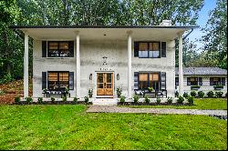 Beautifully Renovated Roswell Home Blends Contemporary Style with Classic Charm