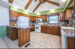 116 Locust St, Scott Twp - Sal PA 15106