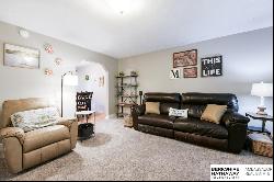 15923 Arbor Circle, Omaha NE 68130