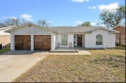 5612 Macgregor Drive, Haltom City TX 76148