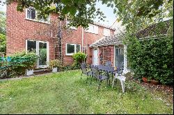 Cranham Road, Cheltenham, Gloucestershire, GL52 6BQ