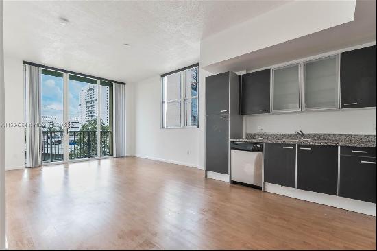 1350 NW 8th Ct Unit B1-4, Miami FL 33136