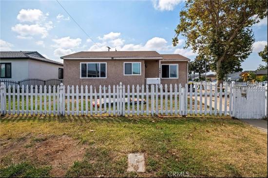 200 E Newfield Street, Gardena CA 90248