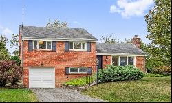 3929 Farmview Dr, Hampton PA 15116