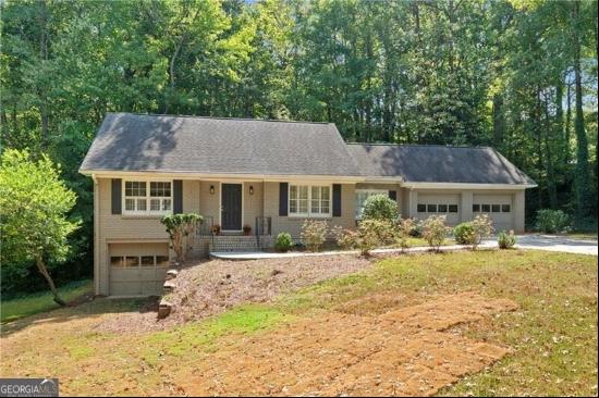 587 Shannon Green Circle SW, Mableton GA 30126