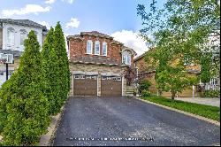 595 Warhol Way, Mississauga ON L5W1sqm