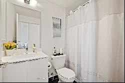 30 Shore Breeze Dr Unit 3815, Toronto ON M8V0J1