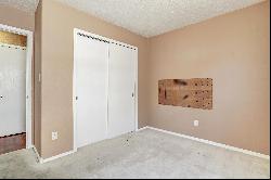 608 97th Street SW, Albuquerque NM 87121