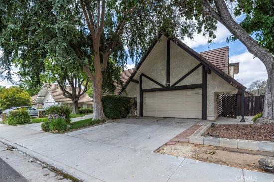 27021 Rio Bosque Drive, Valencia CA 91354