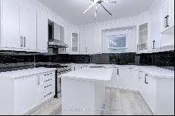 338 Maple Ave, Halton Hills ON L7G1X1