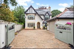 Meadow Drive, Prestbury, Macclesfield, Cheshire, SK10 4EY