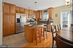 2334 Fairmount Avenue Unit A, Philadelphia PA 19130