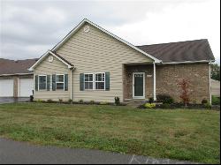 132 Clearwater Dr, Franklin Twp PA 16117