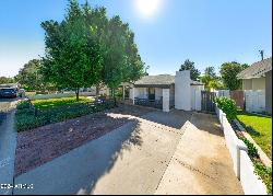 4821 E Amelia Avenue, Phoenix AZ 85018