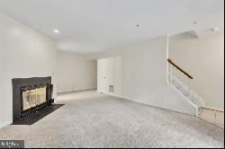 4718 Ridgeline Terrace Unit 281, Bowie MD 20720