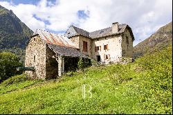 MAGNIFICENT FARMHOUSE TO RESTORE UNIQUE IN THE ASPE VALLEY BEARN