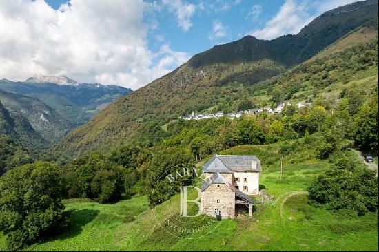 MAGNIFICENT FARMHOUSE TO RESTORE UNIQUE IN THE ASPE VALLEY BEARN