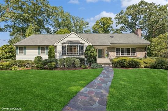 19 Myrtledale Road, Scarsdale NY 10583