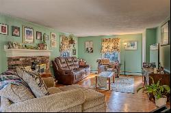 79 Birchwood Way, East Greenwich RI 02818