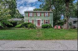 79 Birchwood Way, East Greenwich RI 02818