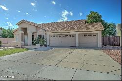 7639 W Mauna Loa Lane, Peoria AZ 85381