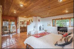 1412 Sharp St, Taos NM 87571