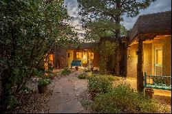 1412 Sharp St, Taos NM 87571