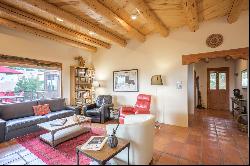 1412 Sharp St, Taos NM 87571