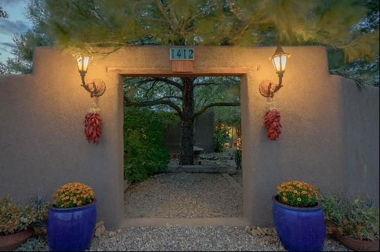 1412 Sharp St, Taos NM 87571