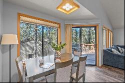 18034 Witchhazel Lane Unit 2, Sunriver OR 97707