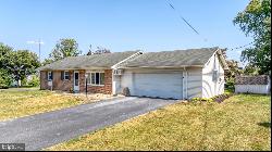 23 Quarry Road, Leola PA 17540