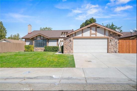 3729 Castala Drive, Palmdale CA 93550