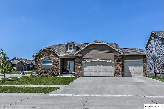 20926 Fowler Avenue, Elkhorn NE 68022