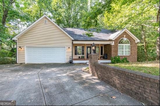 2208 Clarendon Court, Conyers GA 30012