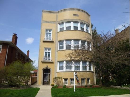 8906 Ewing Avenue #3, Evanston IL 60203