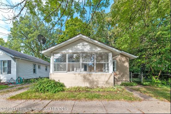 613 N Foster Avenue, Lansing MI 48912