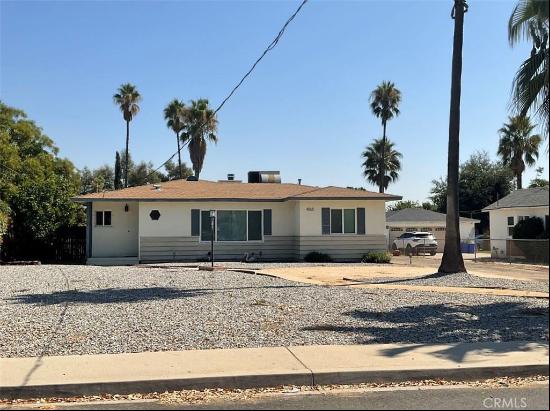 4165 N 3rd Avenue, San Bernardino CA 92407