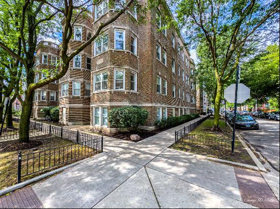 6042 N Kenmore Avenue #2, Chicago IL 60660