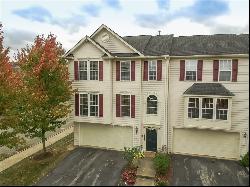 310 Village Place, Pine Twp - Nal PA 15090