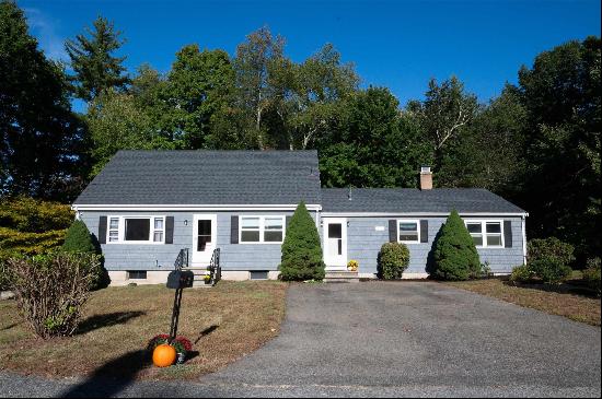 6 Crest Road, Kingston NH 03848