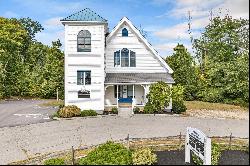 7 Church Street, Deerfield NH 03037