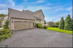 515 Hamlet Drive W, Spring Grove PA 17362