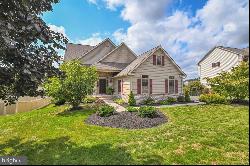 515 Hamlet Drive W, Spring Grove PA 17362