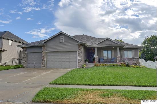 10209 S 124th Avenue, Papillion NE 68046